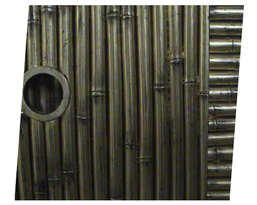Wand aus Bambus mit Guckloch